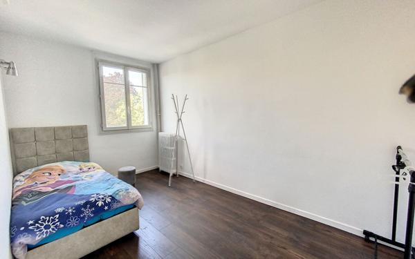 Appartement à louer    3 pièces •  Saint-Maur-des-Fossés