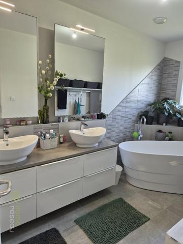 Maison rénovée à 10 MIN NORD LA COTE SAINT ANDRE (38260)