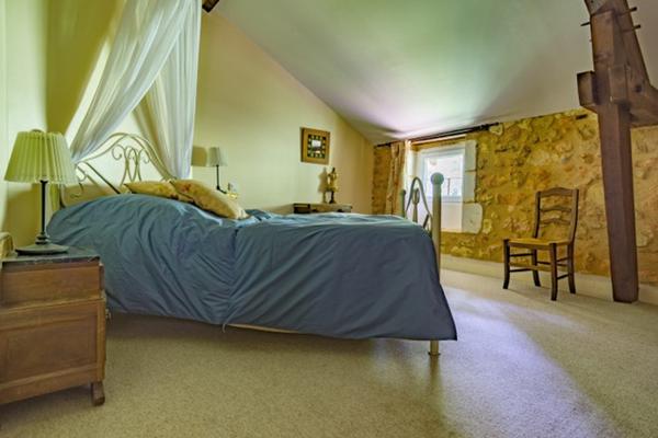 Maison 699 990 € Mussidan 12 p 470 m² DPE D