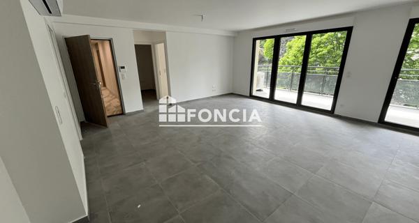 Location Appartement 4 pièces 92.13 m² - Le Perreux-sur-marne 94170