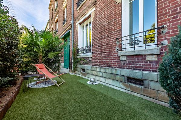 Appartement rénové avec terrasse et jardin proche de la gare de Chantilly