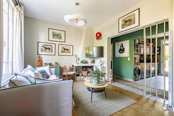 Appartement rénové avec terrasse et jardin proche de la gare de Chantilly