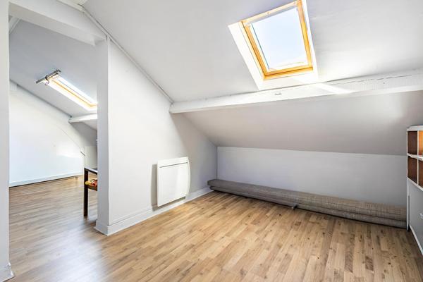 Appartement rénové avec terrasse et jardin proche de la gare de Chantilly