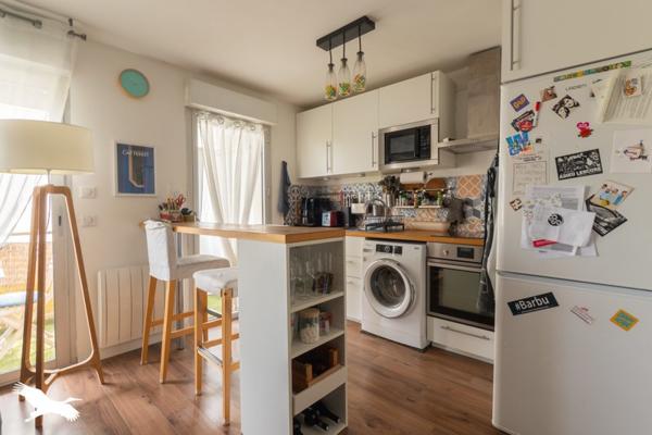 Appartement 220 950 € Bordeaux 2 p 47 m² DPE C