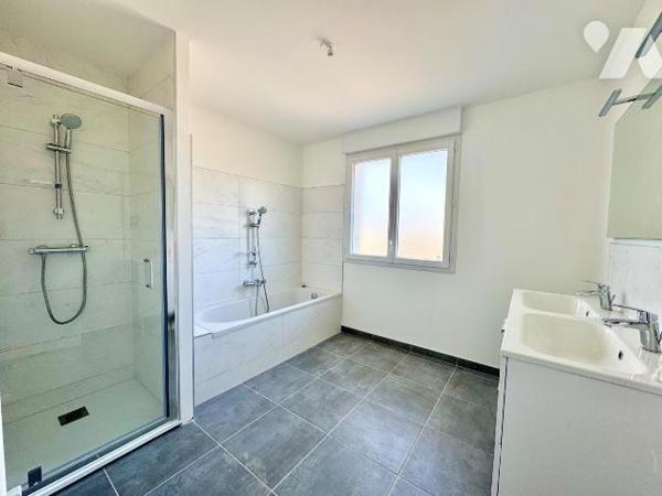LANNILIS- CONTEMPORAINE NEUVE - 123 m² - 
Idéalement située en fond de lotissement , cette con...