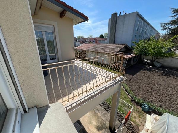 PAVILLON INDEPENDANT  AVEC 2 APPARTEMENTS DE 124.50M²