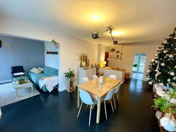 APPARTEMENT QUARTIER SAINT REMY
A VENDRE A REIMS. 
Appartement libre, au 2ème étage avec asce...