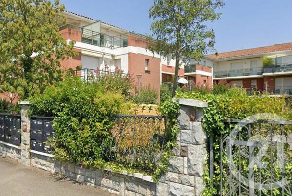Appartement F4 à vendre  4 pièces - 82,12 m 2   CUGNAUX  - 31