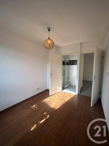Appartement F4 à vendre  4 pièces - 82,12 m 2   CUGNAUX  - 31