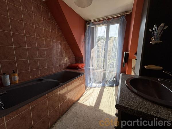 Vente
                Maison108 m² - 4 Pièces -
                    RODEZ (12000)