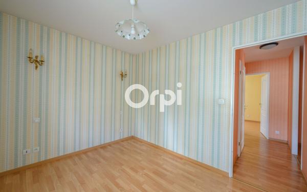 Appartement à vendre    3 pièces • 76 m2 Armentières