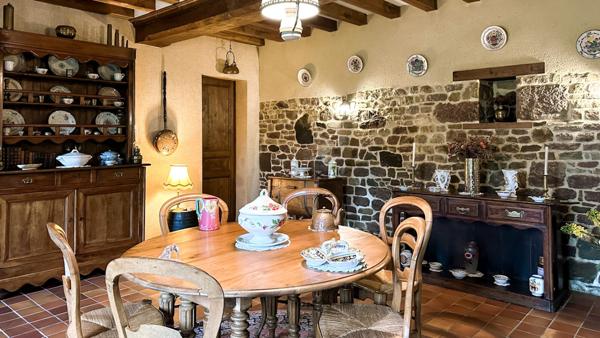 Vente Maison163 m² - 6 Pièces - BOURGVALLEES (50750)