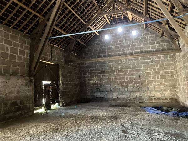 Grange à vendre |  Brive-la-Gaillarde |  1 pièce