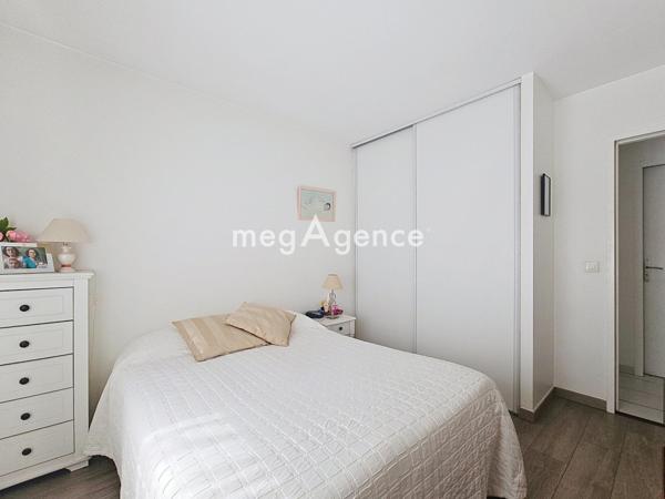 Appartement à MANTES-LA-JOLIE, 78200 - 2 pièces 47m²