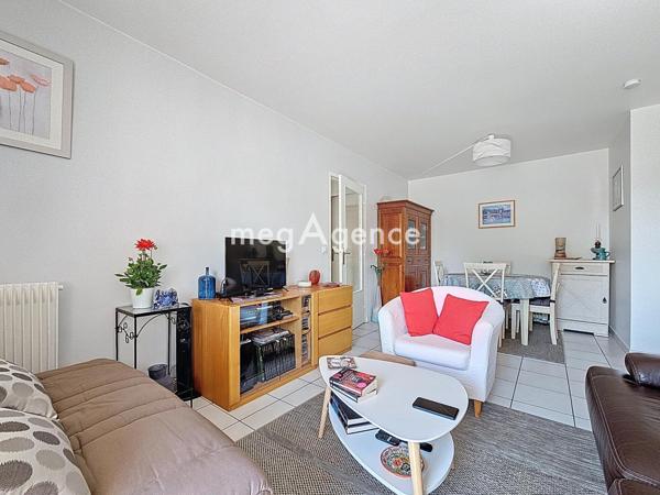 Appartement à MANTES-LA-JOLIE, 78200 - 2 pièces 47m²