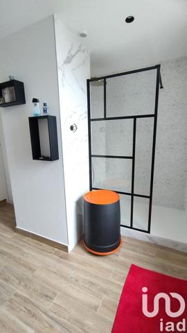 Maison 10 pièces de 315 m² à Oyonnax (01100)