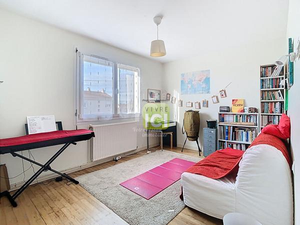 Maison Cholet 7 pièce(s) 111 m2