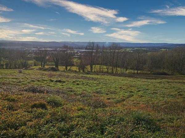 Terrain à GAGNAC-SUR-CERE, 46130 - 2632m²