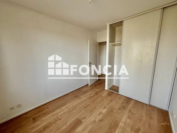 Location Appartement 3 pièces 61.8 m² - 10 PROMENADE DES ANGES Saint Cyr L'ecole 78210