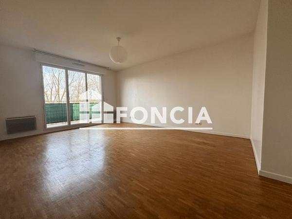 Location Appartement 3 pièces 61.8 m² - 10 PROMENADE DES ANGES Saint Cyr L'ecole 78210