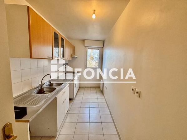 Location Appartement 3 pièces 61.8 m² - 10 PROMENADE DES ANGES Saint Cyr L'ecole 78210
