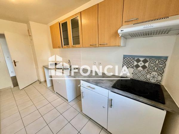 Location Appartement 3 pièces 61.8 m² - 10 PROMENADE DES ANGES Saint Cyr L'ecole 78210