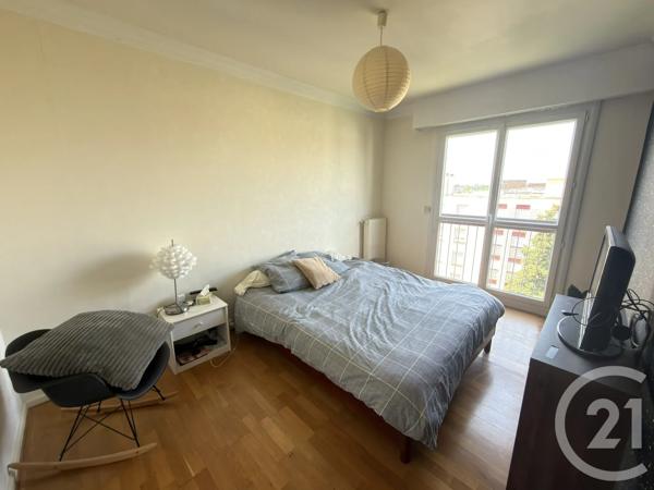 Appartement T4 à vendre  4 pièces - 80,57 m 2   LE MANS  - 72