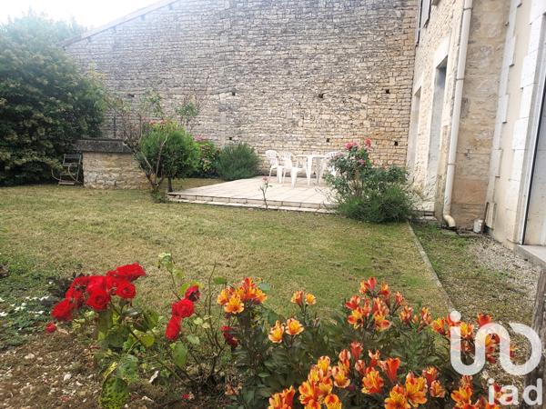 Maison à vendre 5 pièces 144 m² Aunac-sur-Charente