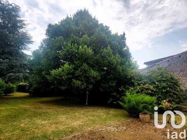 Maison à vendre 5 pièces 144 m² Aunac-sur-Charente