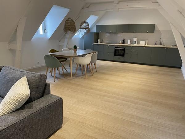 Immeuble à vendre |  Châteauvieux |  300 m²