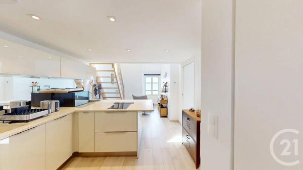 Appartement T4 à vendre  4 pièces - 104,52 m 2   BATZ SUR MER  - 44