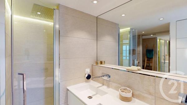 Appartement T4 à vendre  4 pièces - 104,52 m 2   BATZ SUR MER  - 44