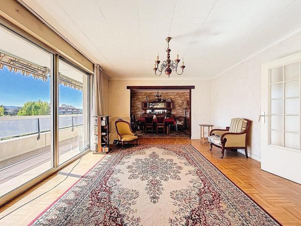 Caluire T5 de 97 m² avec balcon de 12 m²