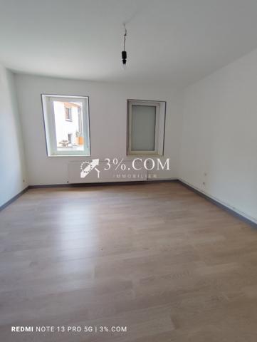 Appartement
                                                                                                                                                                                                                                                                                                                        4 pièce(s)                                                                                                                                                                                                          2 chambre(s)                                                                                                                                                                                                          93.9  m²