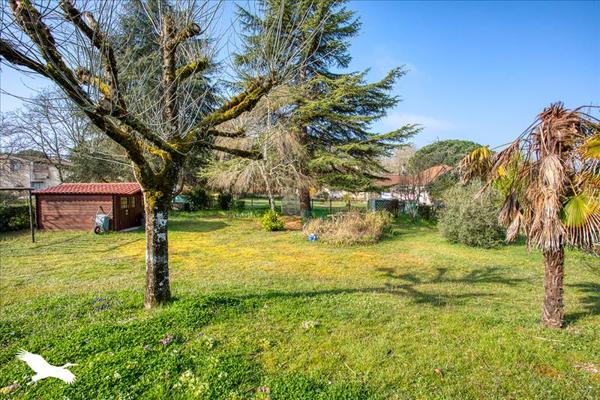 Maison à vendre |  Mussidan |  5 pièces | 135 m²