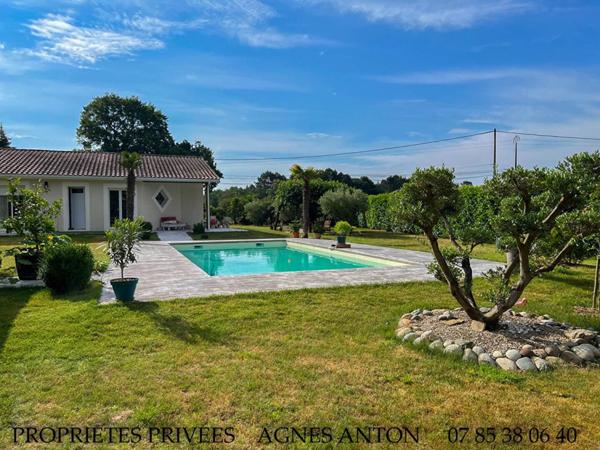 Maison Salles 6 pièces 4 chambres 148 m2 garage piscine sur grand terrain