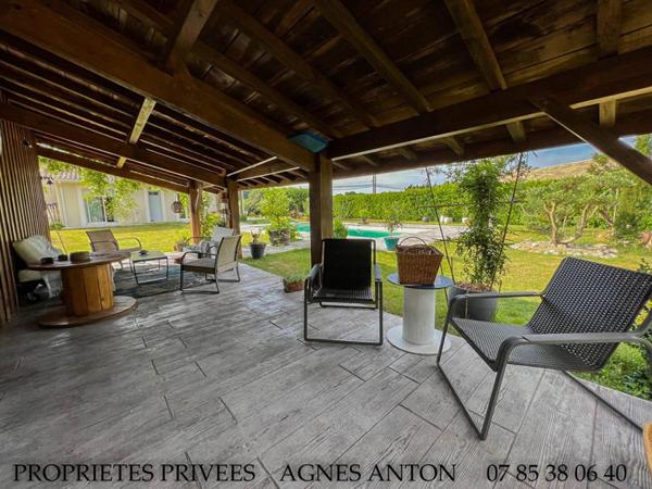 Maison Salles 6 pièces 4 chambres 148 m2 garage piscine sur grand terrain