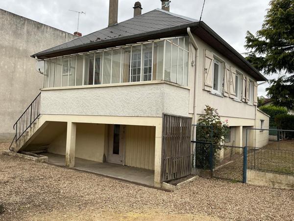 Maison avec fort potentiel – Quartier calme à Vierzon
