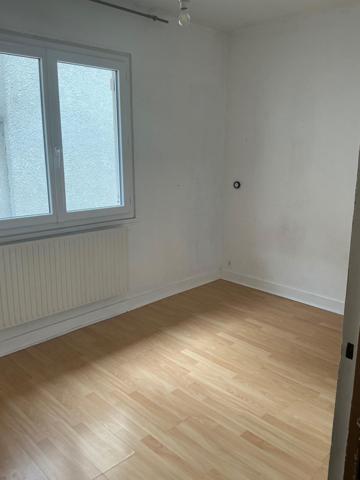Maison avec fort potentiel – Quartier calme à Vierzon
