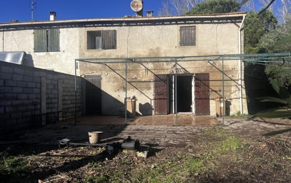 Vente Maison En campagne à rénover Arles   