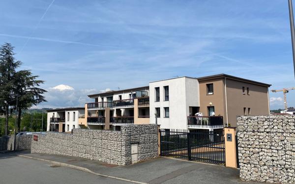 Appartement à vendre    3 pièces • 71,19 m2 Saint-Priest-en-Jarez