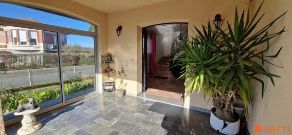 Maison d'Architecte en Bordure des Pyrénées, Confort Moderne et Espaces de Vie Exceptionnels