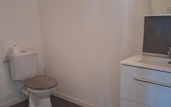 Appartement à louer    2 pièces •  Saintes