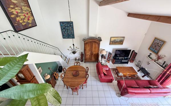 Maison à vendre    6 pièces •  Le Haillan