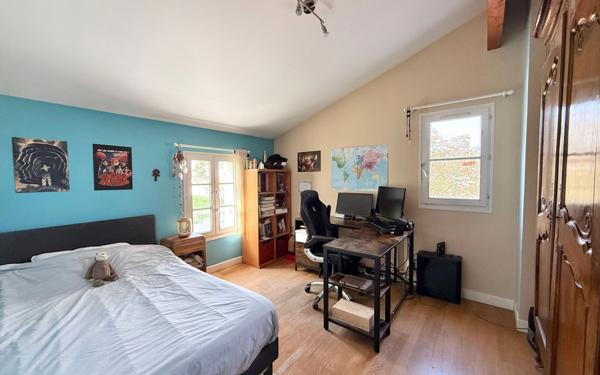 Maison à vendre    6 pièces •  Le Haillan