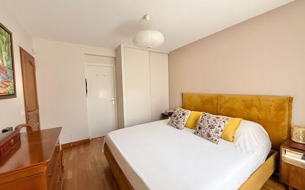 Maison à vendre    6 pièces •  Le Haillan