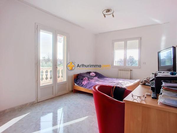 Vente                                                      Maison
                        
                     4 pièces                      146 m2                     à Perpignan
