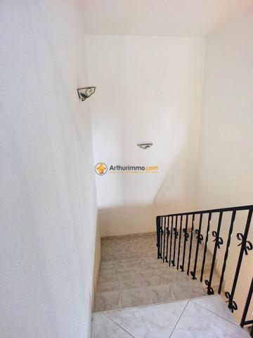 Vente                                                      Maison
                        
                     4 pièces                      146 m2                     à Perpignan