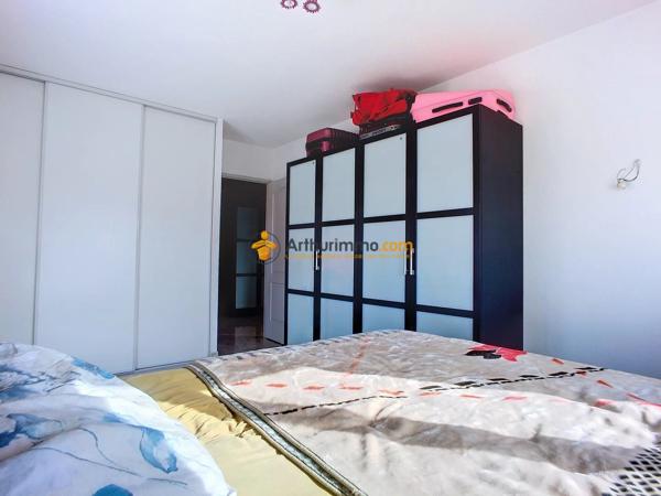 Vente                                                      Maison
                        
                     4 pièces                      146 m2                     à Perpignan