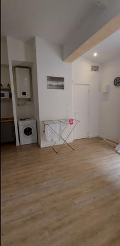 Studio meublé 20 m² Bon état Idéalement situé